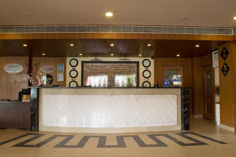 Oyo Premium Vani Vihar Hotel Bhubaneswar Bagian luar foto